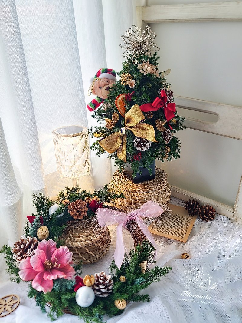 DIY Material Pack l Everlasting Cedar Christmas Tree l Everlasting Cedar Christmas Wreath - จัดดอกไม้/ต้นไม้ - พืช/ดอกไม้ สีเขียว