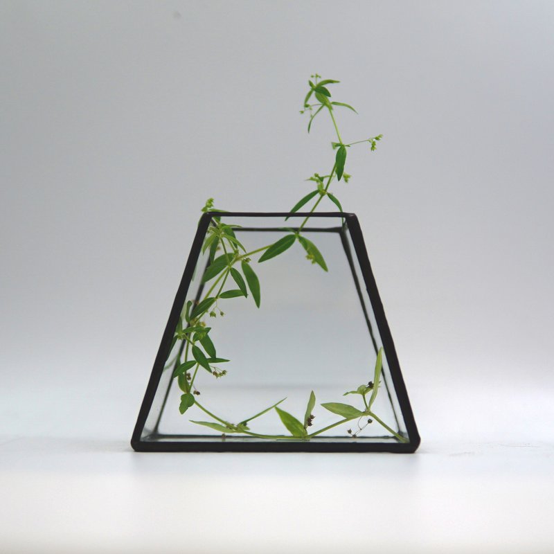 [24-hour delivery] Geometric flower vase/vase - simple style - เซรามิก - วัสดุอื่นๆ หลากหลายสี