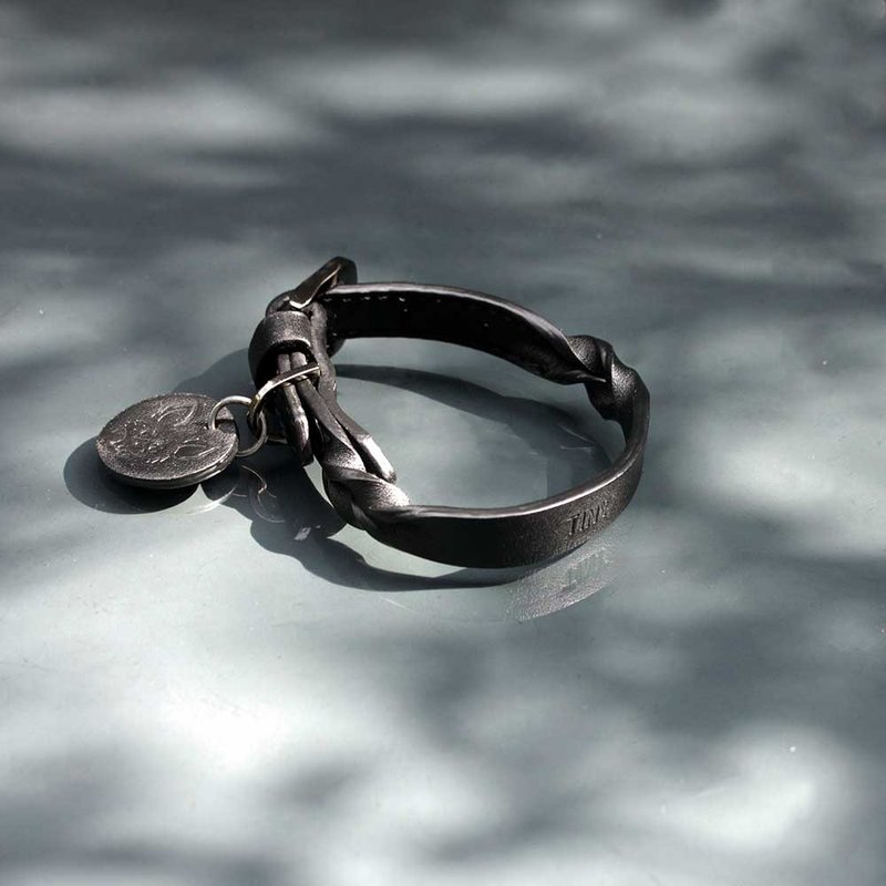 Twist Black Soft leather Thin Pet Collar with Name | Dog Collar, Cat Collar - 項圈/牽繩 - 真皮 黑色