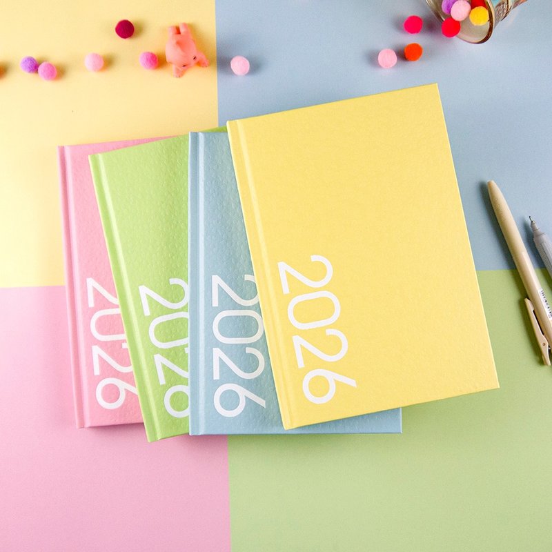 【conifer綠的事務】2026年32K玩色精裝直式週誌 - 筆記本/手帳 - 紙 多色
