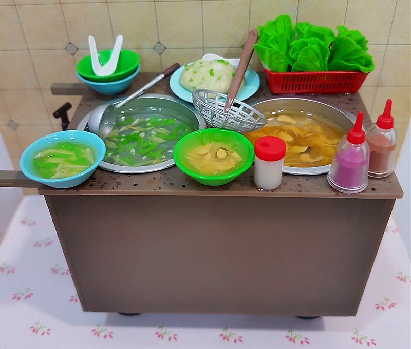 碗仔翅加魚肉生菜(香港街頭小食) - 手作 - 擺飾/家飾品 - 黏土 黃色