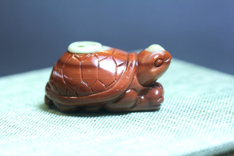 [Lucky Longevity Turtle] Pretty Alxa Agate Pendant/Small Hand Toys/Cute Turtle/Jade Turtle Pendant - Necklaces - Jade Multicolor