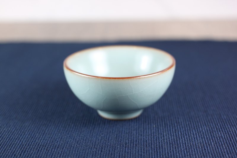 【送禮好物】70ml 天青汝窯 圓滿茶杯 鶯歌陶藝名家葉敏祥作 - 茶壺/茶杯/茶具 - 瓷 
