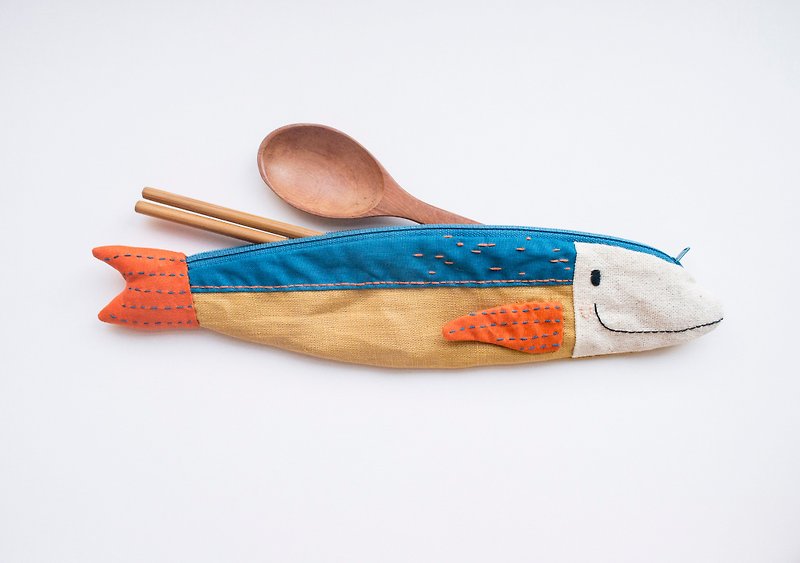 Travelling Tuna cutlery pouch - 金 - ตะเกียบ - ผ้าฝ้าย/ผ้าลินิน หลากหลายสี