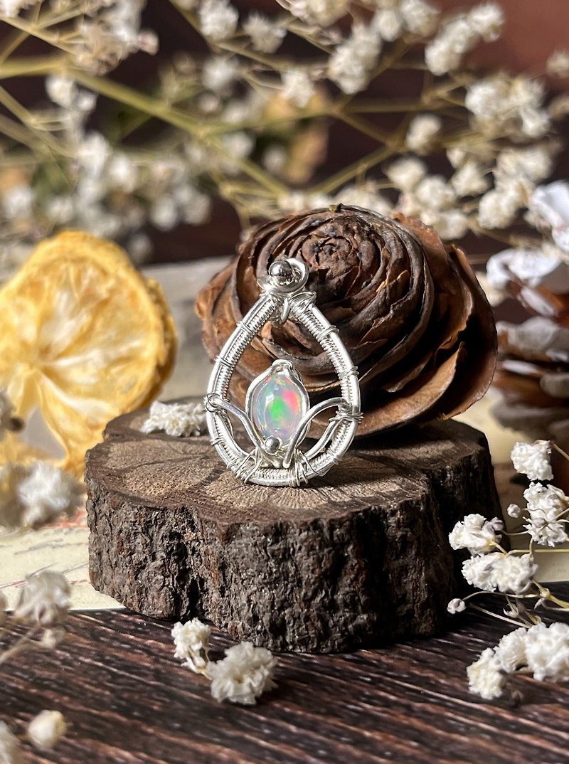 【ReBeand handmade】opal metal braided pendant - Necklaces - Semi-Precious Stones Multicolor