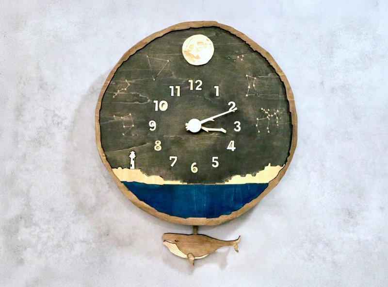 星座に届く クジラの歌声 時計 木製 振り子時計 掛け時計 - 時鐘/鬧鐘 - 木頭 黑色