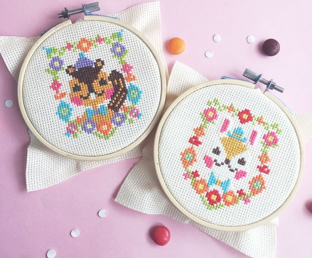 クロスステッチ素材バッグ-バニーフローラルポートレート - ショップ Redbear Design - Happy Everywhere -  Cross Stitch Kits Shop 編み物/刺繍/羊毛フェルト/裁縫 - Pinkoi