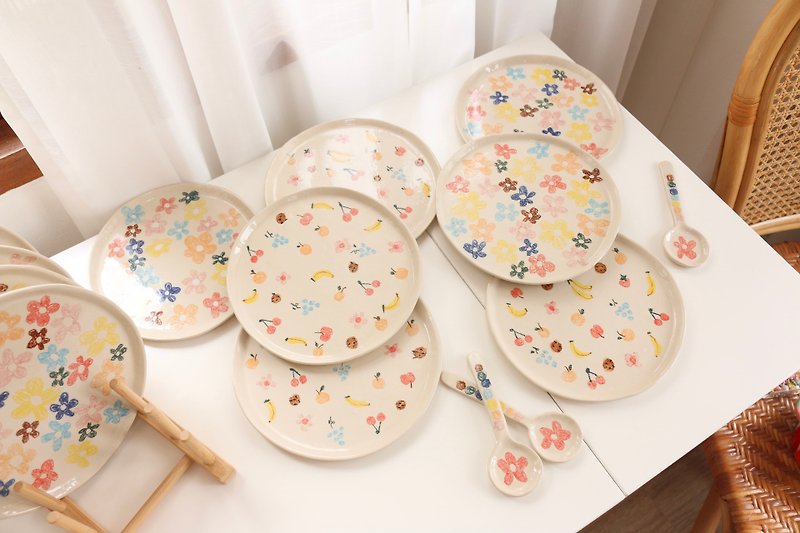 Pottery Plates & Trays White - Painted plate