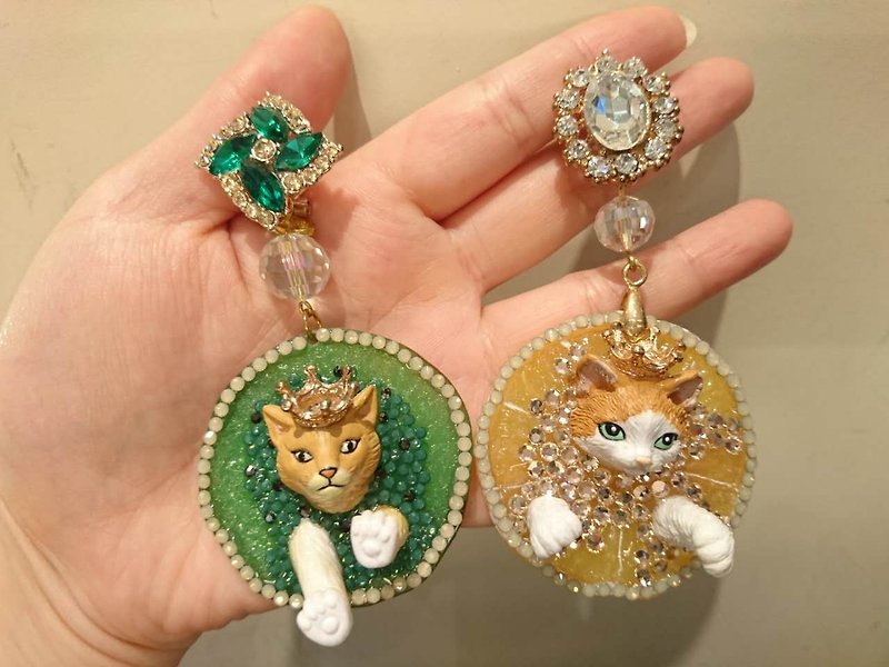 TIMBEE LO Fruit Cat Earrings A Pair of Necklaces - สร้อยคอ - พลาสติก สีส้ม