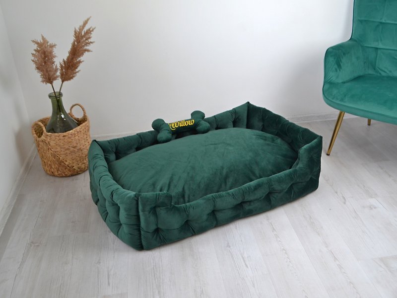 Dog Bed, Velvet dog bed, Emerald green dog bed, Handmade Dog Bed - Bedding & Cages - Other Man-Made Fibers Green