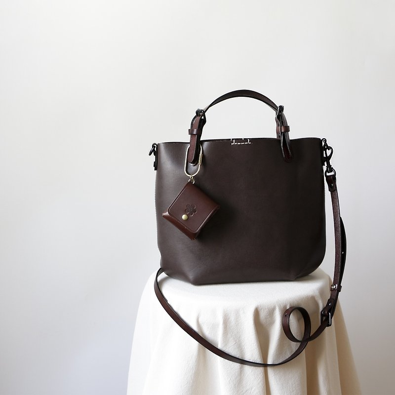 2-Way Tanned Leather Handbag Crossbody Shoulder Bag Commuter Storage Bag Pouch Bag Included Coffee Color - กระเป๋าแมสเซนเจอร์ - หนังแท้ หลากหลายสี