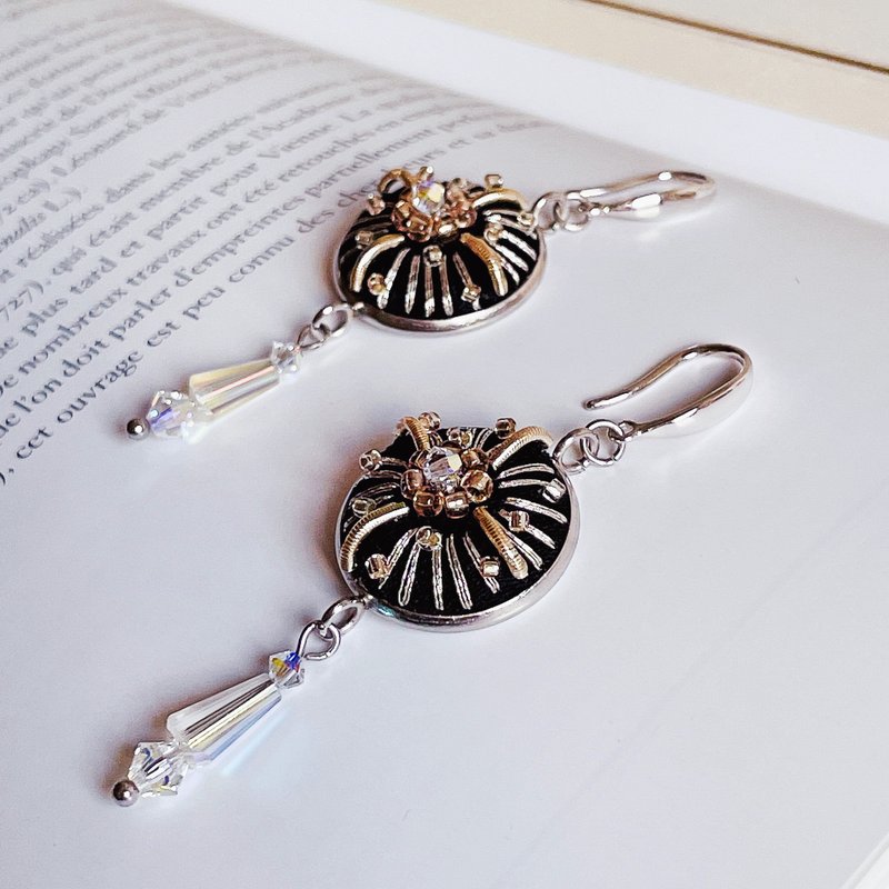 法式刺繡輕珠寶/經典洗鍊純銀耳環/施華洛水晶 - 耳環/耳夾/耳骨夾 - 繡線 金色