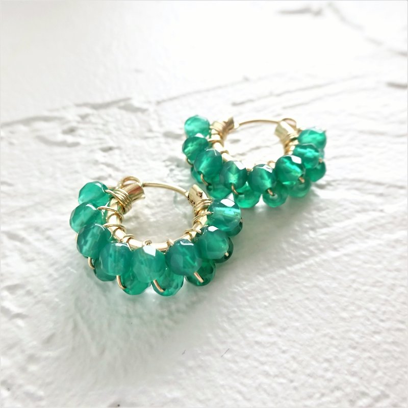 14kgf Green Onix wrapped hoop pierced earring / earring - Earrings & Clip-ons - Gemstone Green