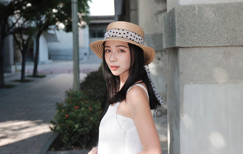 Unn法式赫本草帽草帽-編織帽 帽子 登山帽 草帽 防曬 straw hat - 帽子 - 植物．花 咖啡色