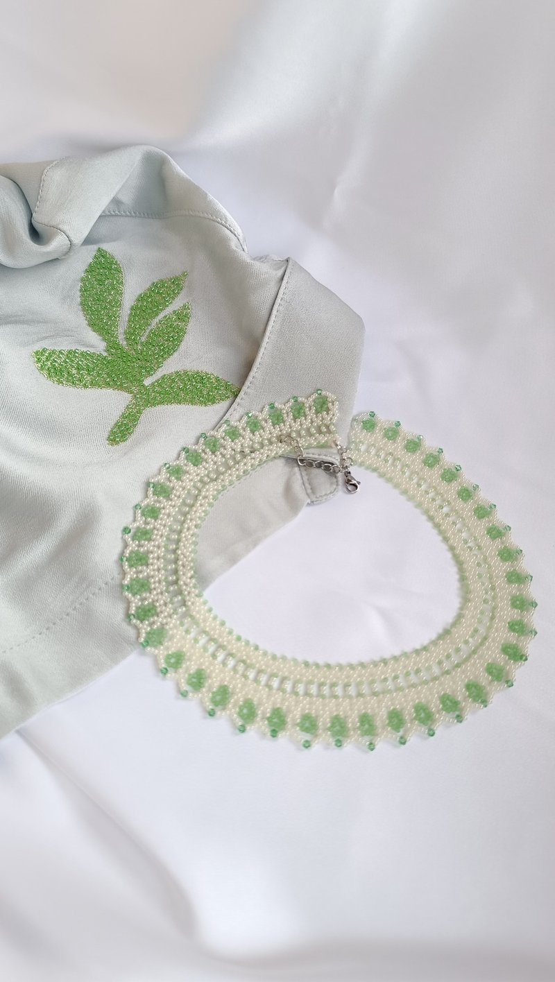 Beaded Choker, Unique necklace, Beaded Necklace, Choker for Gift - สร้อยคอ - วัสดุอื่นๆ ขาว