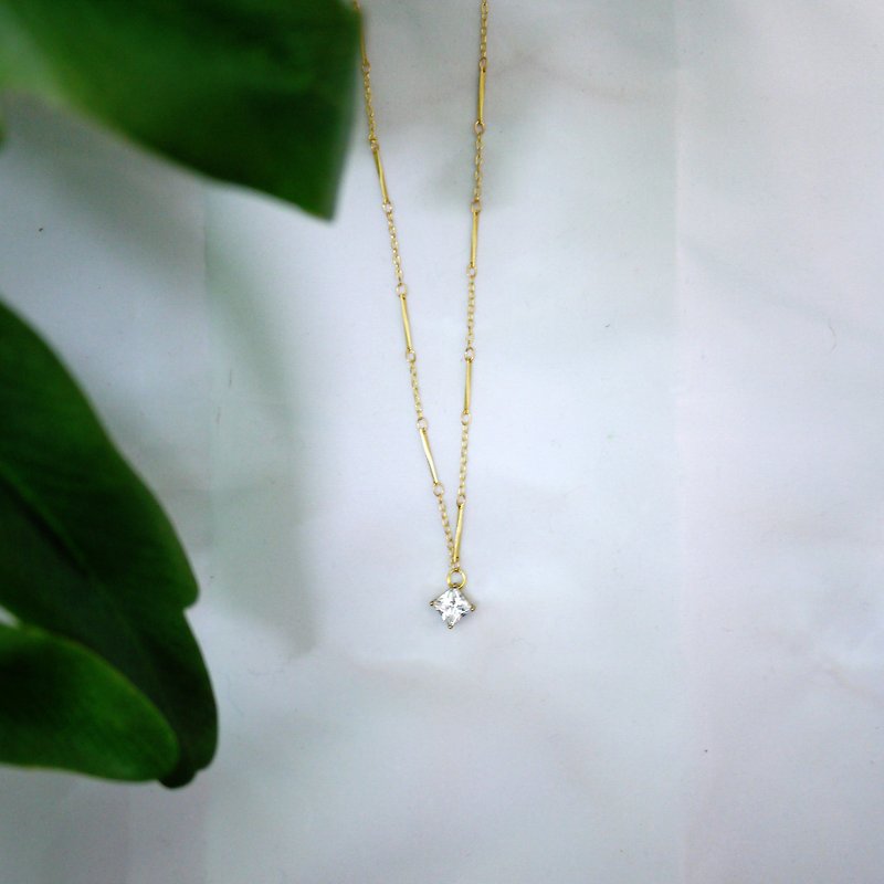 Detailed chain side zircon necklace - Necklaces - Other Metals Gold