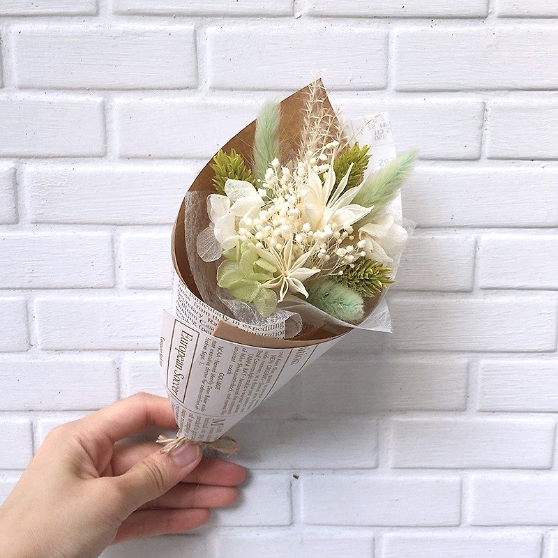 Eight-color party bouquet-green grass and green dry mixed without withered flowers - ช่อดอกไม้แห้ง - พืช/ดอกไม้ 