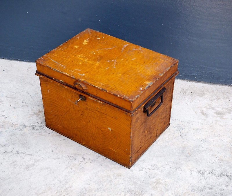 英國古董木紋鐵箱工具箱/收納箱 - 居家收納/收納盒/收納用品 - 其他金屬 