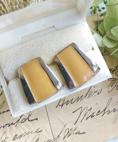 老時光角落 Vintage Jewelry 西洋古董飾品 摩登 牛奶糖色調 普普 針式耳環