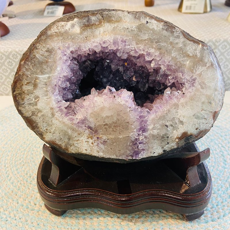紫水晶洞 天然紫水晶 招財 招貴人 智慧水晶 A114 - 擺飾/家飾品 - 水晶 紫色