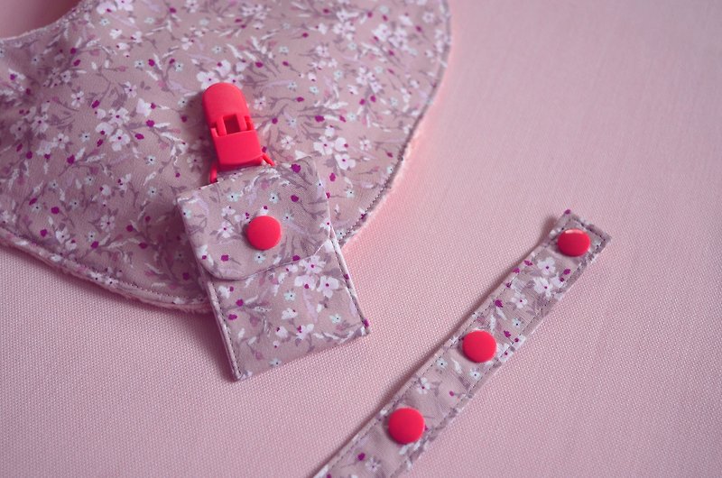 花雨 - 寶貝平安符袋 - 圍兜/口水巾 - 棉．麻 粉紅色