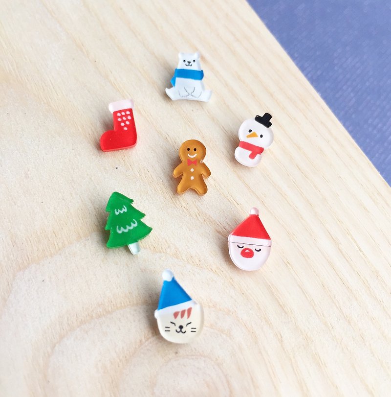 Pista Qiu hand-painted small earrings / Christmas exchange gift #3 (freely match a set of 3 patterns) - ต่างหู - เรซิน สีแดง
