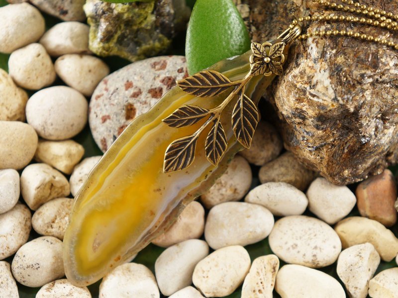 Yellow Agate Slice Slab Stone Brass Leaf Leaves Branch Pendant Necklace Jewelry - 項鍊 - 半寶石 黃色