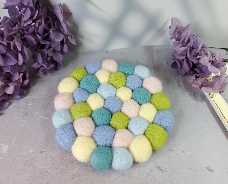 Pastel tone wool felt coaster - Coasters - Wool Multicolor