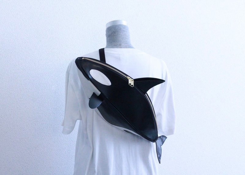 Killer whale bag　/　虎鯨袋 - 側背包/斜背包 - 真皮 黑色