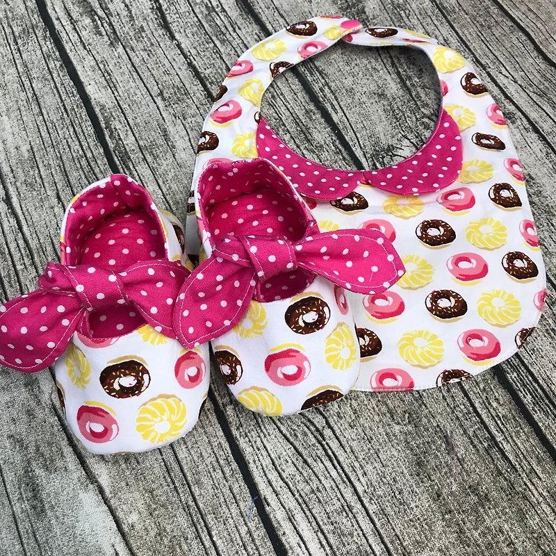 Sweet Beanie Donuts Gift Box - Toddler Shoes + Bib - Baby Gift Sets - Cotton & Hemp Multicolor