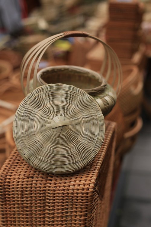 古民具手編み籠大と小セット 竹編みシリーズ | 蓋付きの小さなポータブル竹バスケット、自然