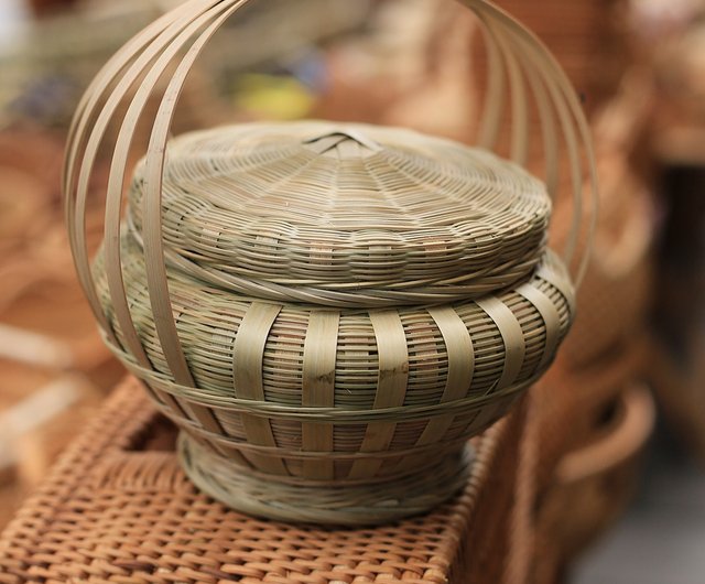 Bamboo weaving series | Small bamboo basket with lid