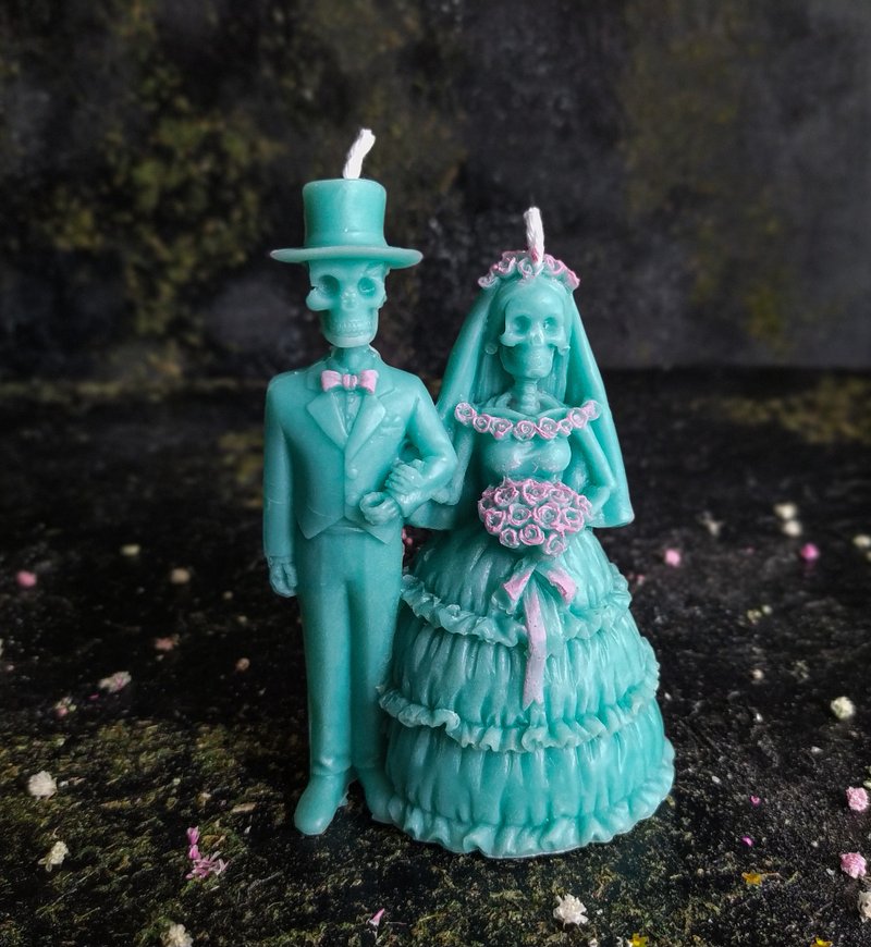 Love candle skull , Gothic unity candle , Goth home decor skull candles