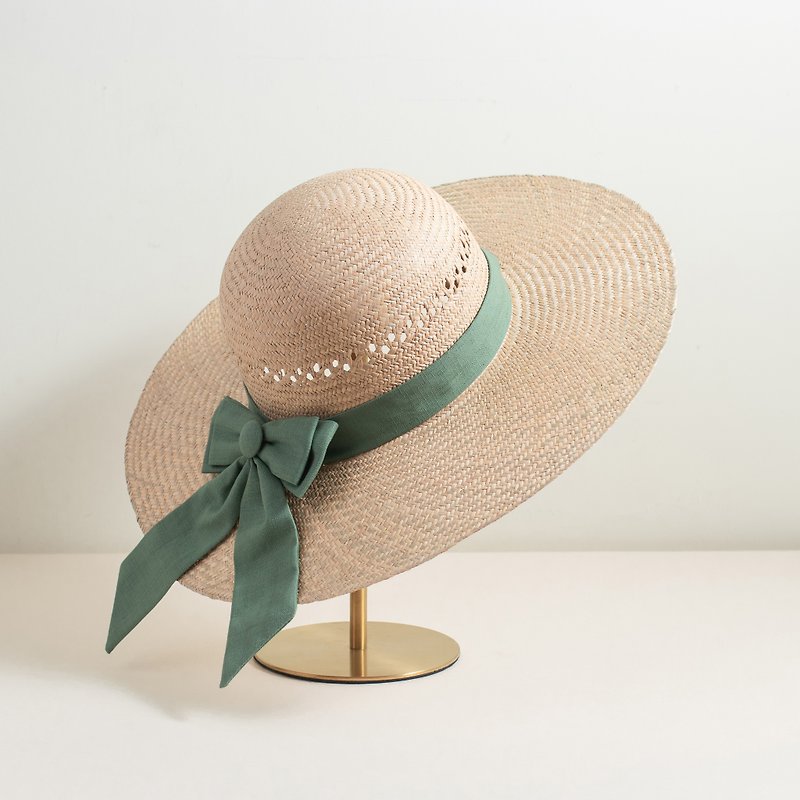 Wide Brim Ladies Hat/Rush Braid/Adjustable Hoop - หมวก - พืช/ดอกไม้ 