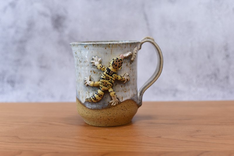 帽紋守宮400cc白釉倒水壺 - 茶壺/茶杯/茶具 - 陶 