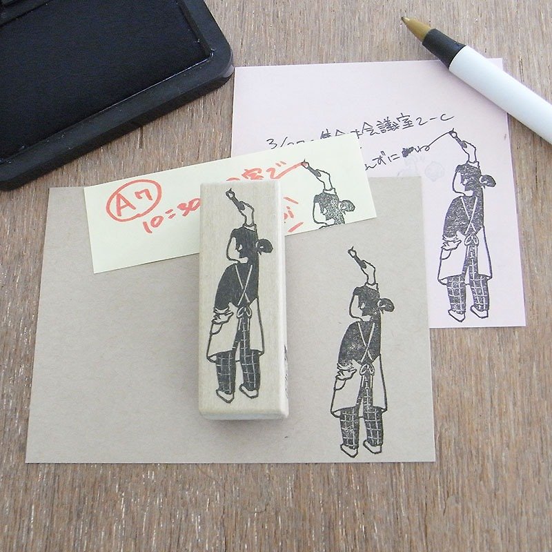 Hand made rubber stamp A girl drawing a picture - ตราปั๊ม/สแตมป์/หมึก - ยาง สีกากี