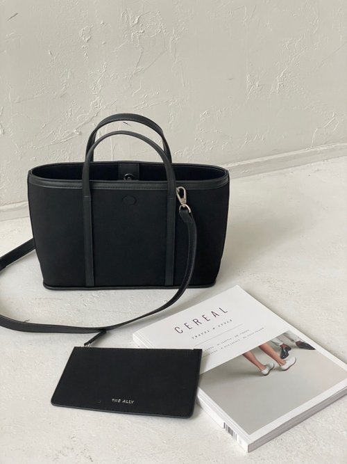 The Ally from Korea | CAMILLIA BAG (with pouch) | Black