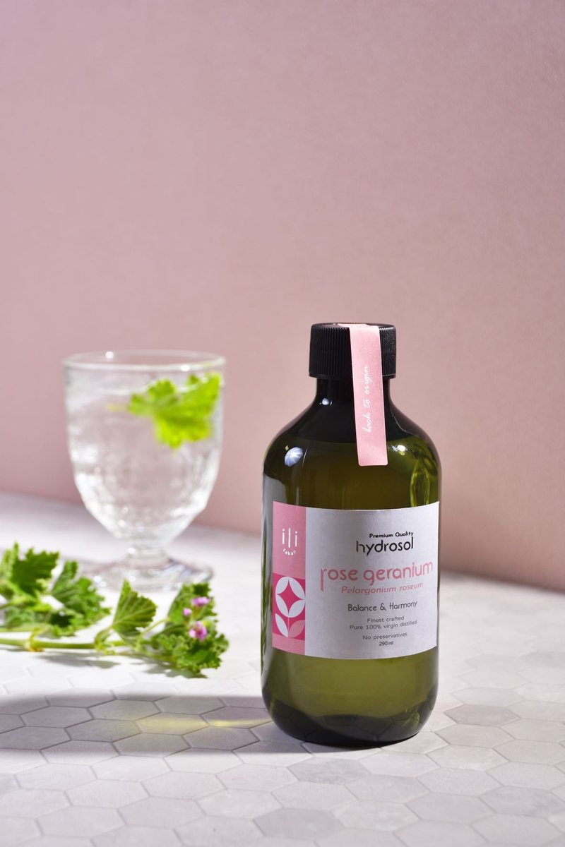 ili 100%Rose Geranium Hydrosol (Limited production) - โทนเนอร์/สเปรย์ฉีดหน้า - สารสกัดไม้ก๊อก สึชมพู