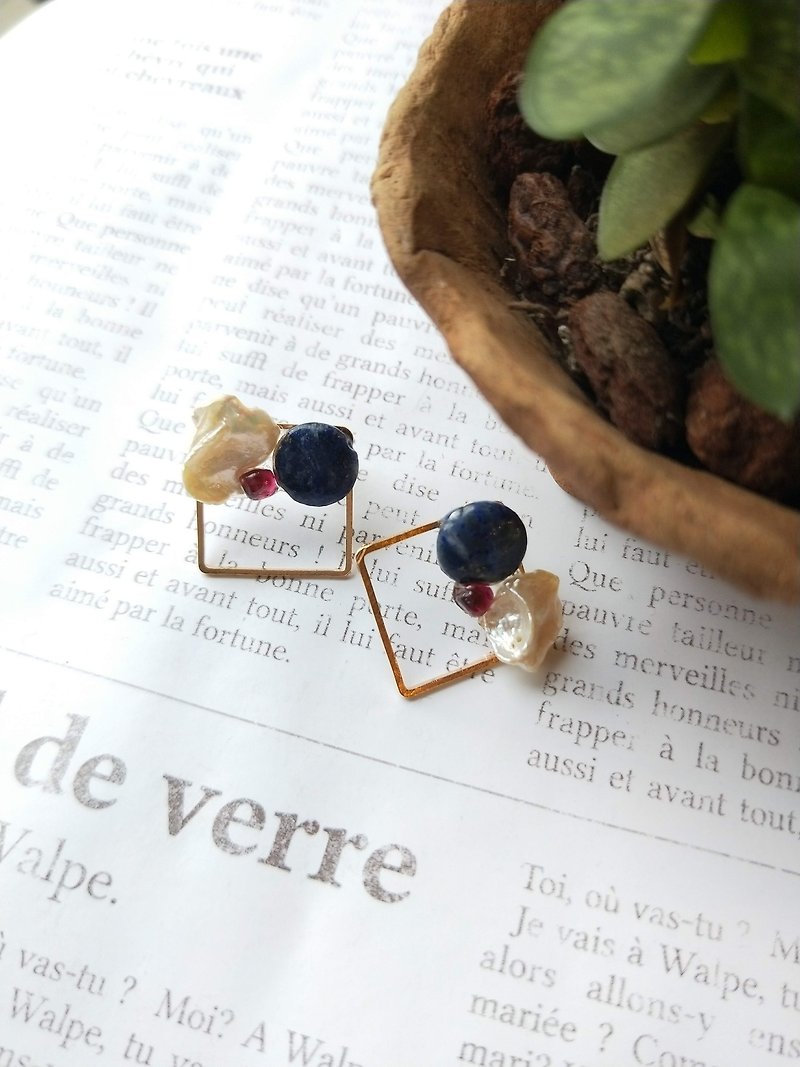 earring. Lapis lazuli * red garnet irregular pearl box ear clip ear clip earrings - Earrings & Clip-ons - Pearl 