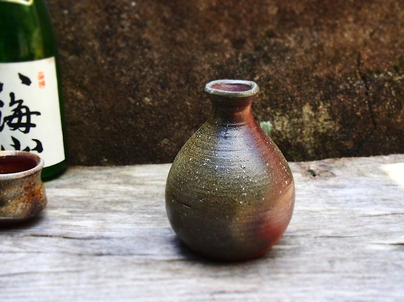備前 徳利(桐箱付き)　t-062 - 花瓶・植木鉢 - 陶器 ブラウン