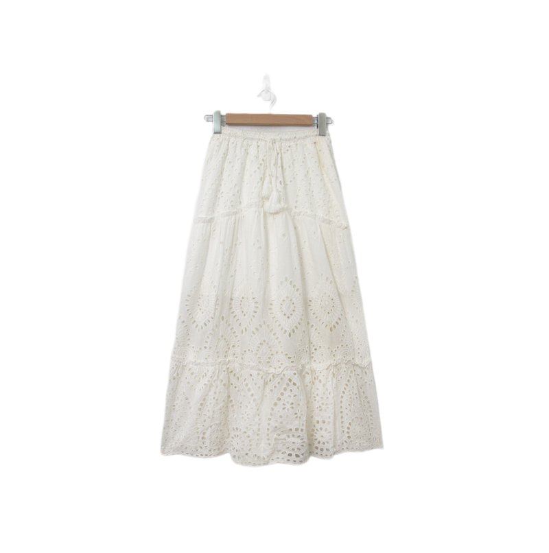 Back to Green-復古長裙 白色質感 簍空 //M-01 vintage skirt - 裙子/長裙 - 棉．麻 