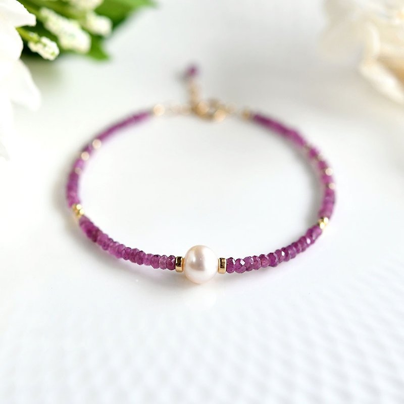 Original high quality pink sapphire and pearl bracelet that brings happiness September/June birthstone - สร้อยข้อมือ - โลหะ สึชมพู