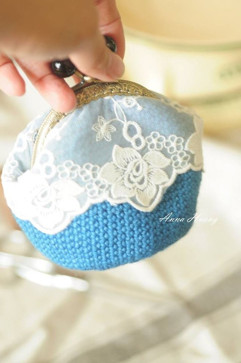 【手鉤品】藍色苧麻蕾絲編織口金包 - 零錢包/小錢包 - 棉．麻 藍色