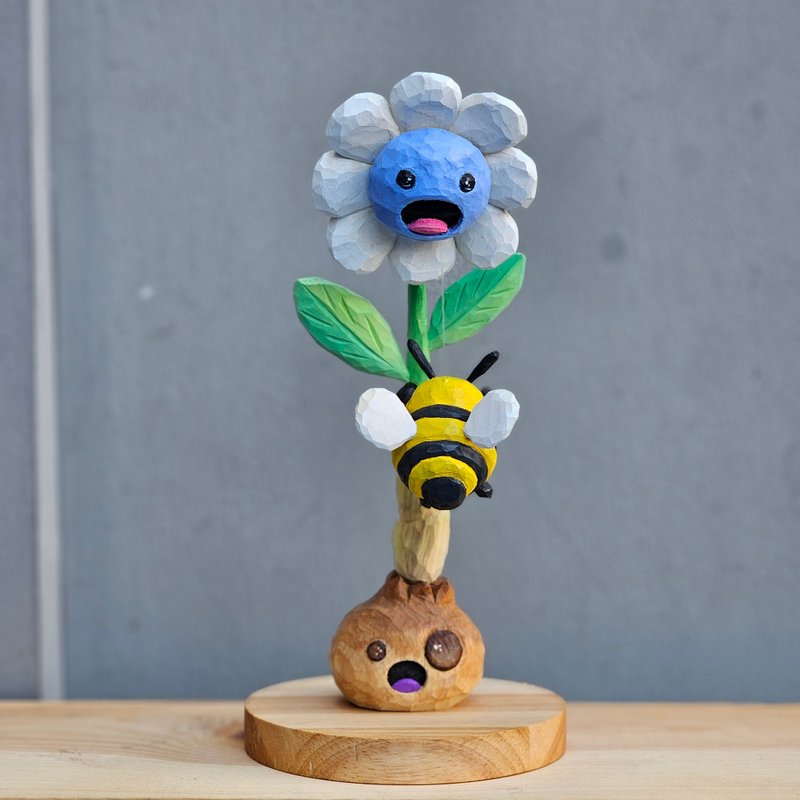 BEE (wooden sculpture) - Stuffed Dolls & Figurines - Wood 