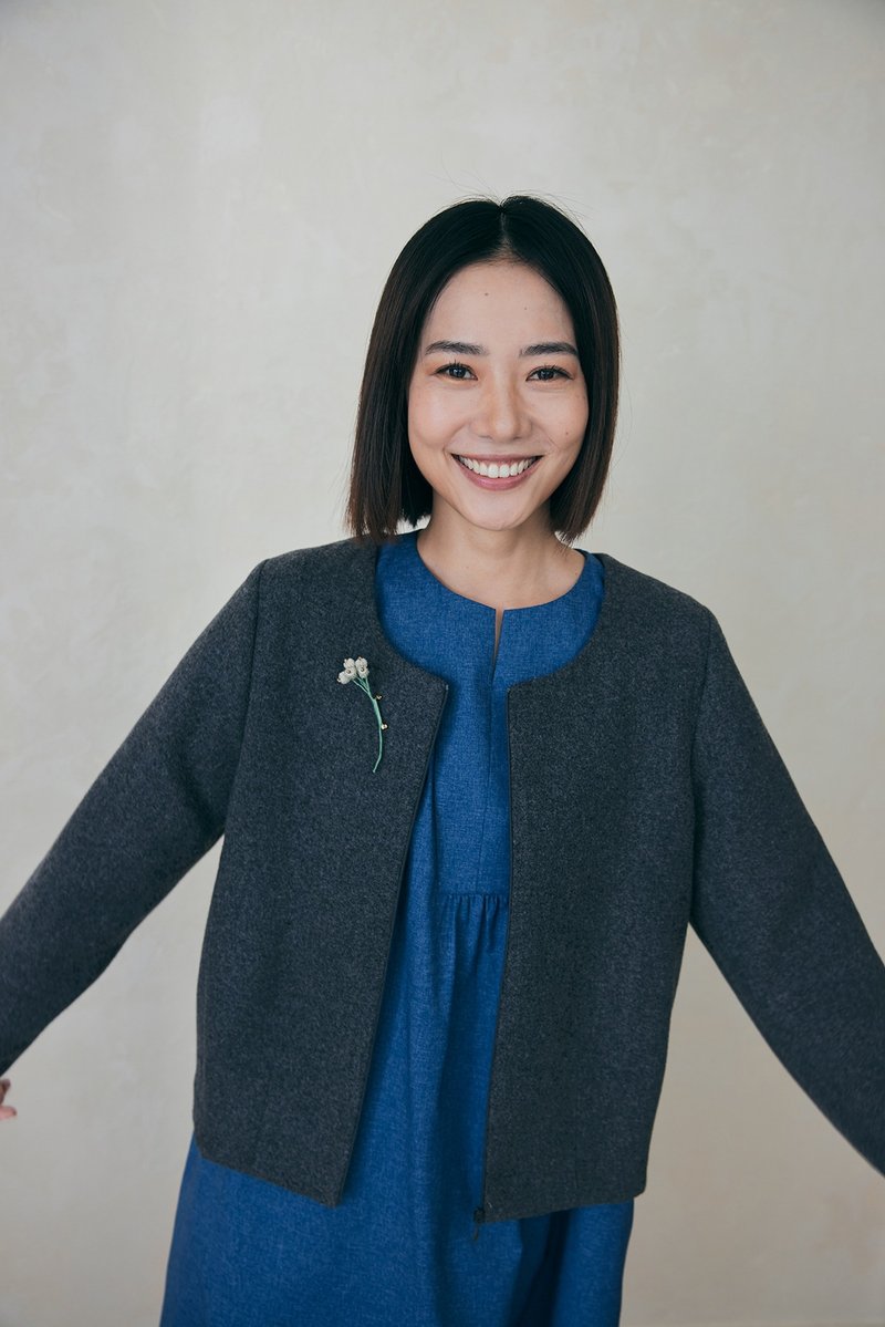 夜間劇場毛料無領外套-首演 - 女大衣/外套 - 羊毛 灰色