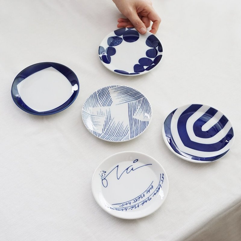 padou Modern Plate 13.5cm Porcelain Food Meal Dinner Gift Present Blue Japan - 盤子/餐盤/盤架 - 陶 白色