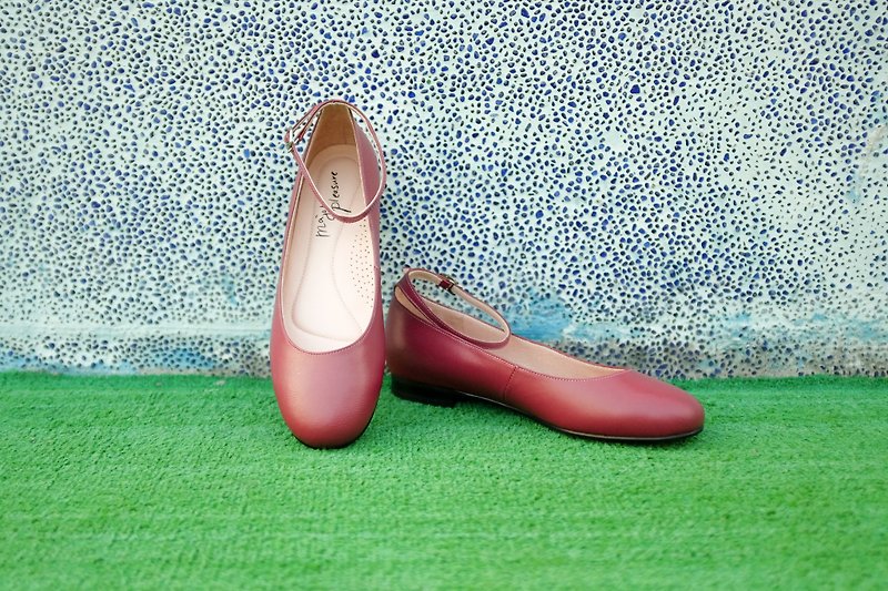 Perfect red mouth! Mei Hong - elegant small round neck around the ankle shoes 【Major Pleasure】 full leather MIT Taiwan handmade - รองเท้าลำลองผู้หญิง - หนังแท้ สีแดง
