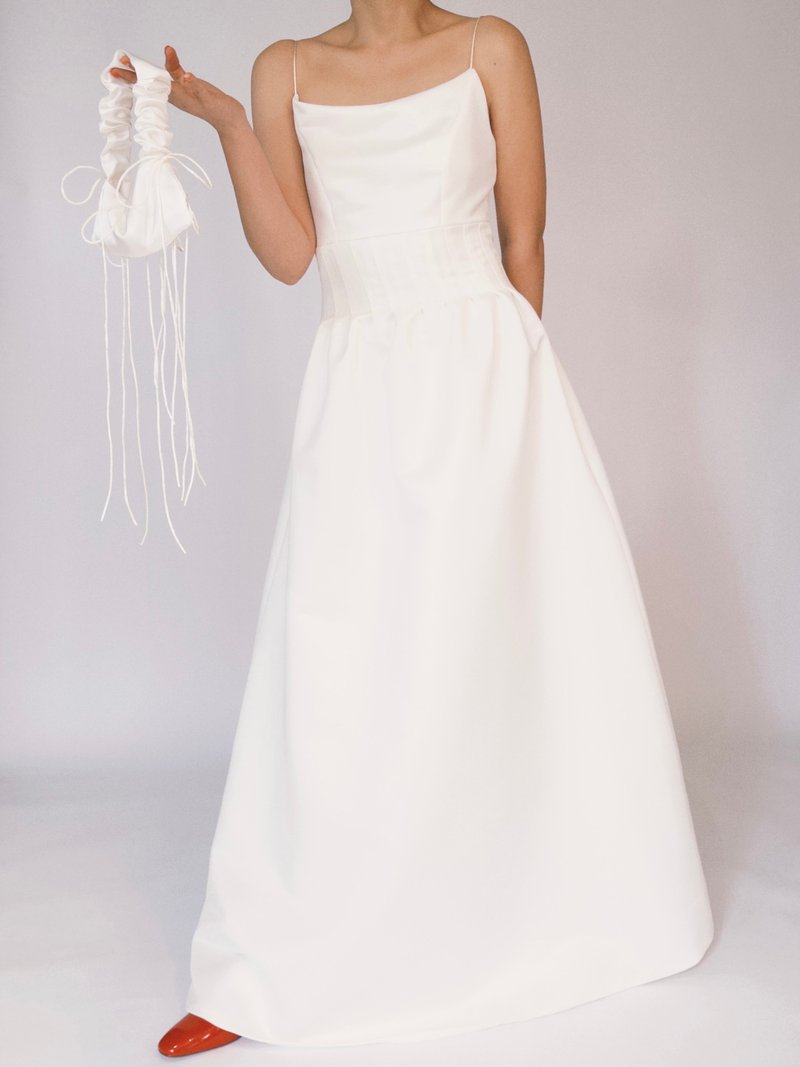 & Philosophy Fashionable Simple Wedding Dress-Strap Waist Dress - ชุดเดรส - วัสดุอื่นๆ ขาว