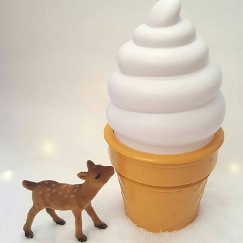 Netherlands | a Little Lovely Company ❤ Nordic habilitation big ice cream lamp nightlights - vanilla white - โคมไฟ - พลาสติก ขาว