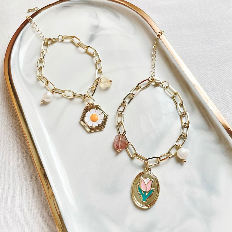 Little Daisy and Tulip bracelets - 手鐲 - 手鍊/手環 - 珍珠 金色